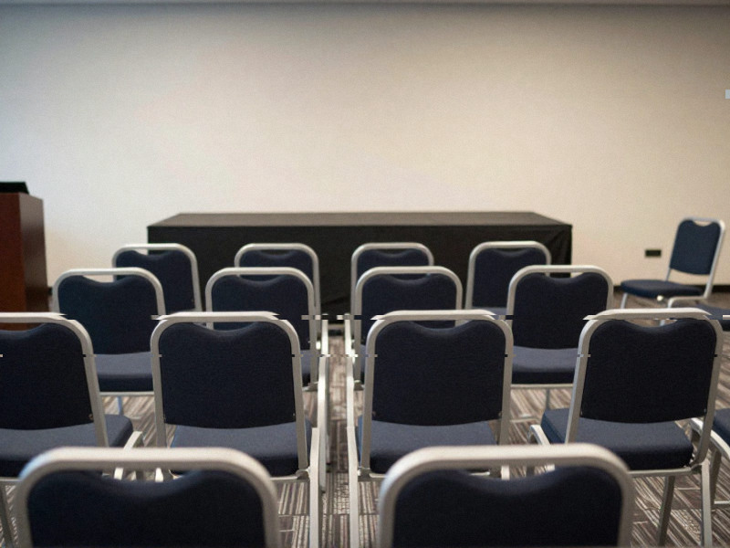 Come rispondere a domande difficili in conferenza stampa